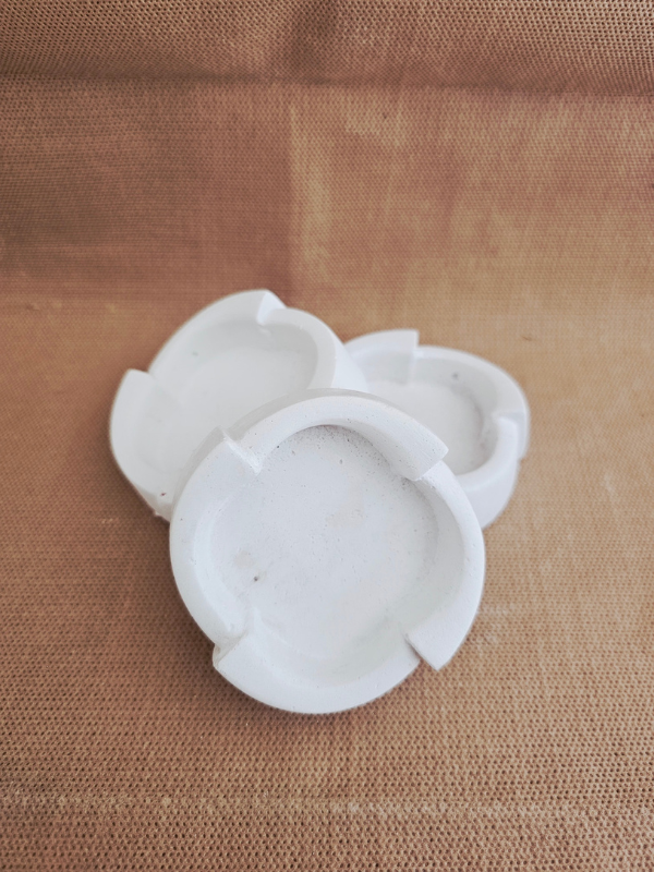 3 lü Set Minimalist Saf Beyaz Beton Küllük, El Yapımı, Dekoratif Takı Tabağı, Sade Ofis Masaüstü Aksesuarı, Küllük