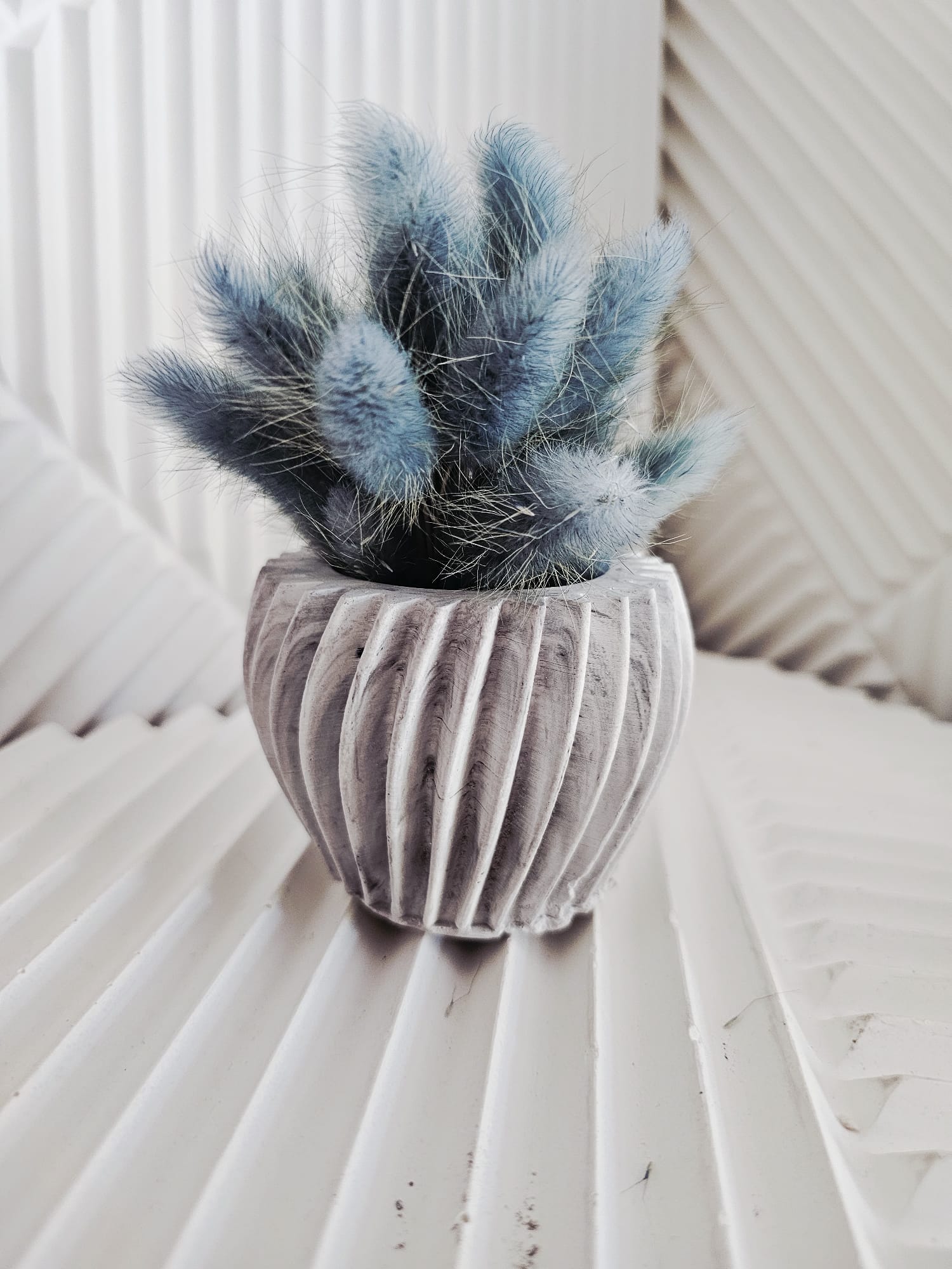 El Yapımı Spiral Beton Saksı / Vazo – Kaktüs, Sukulent ve Mini Bitkiler Için Gri-Beyaz