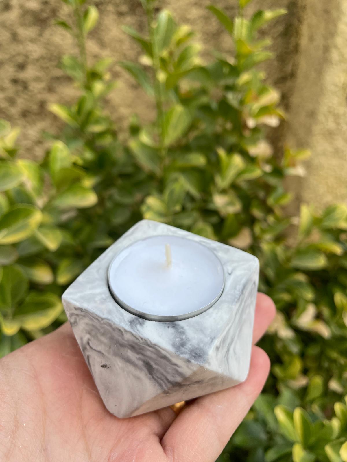 Modern ve Şık El Yapımı Mermer Desenli Beton Tealight Mumluk